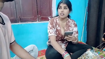 Desi girl invites delivery man to her house and has sex with him